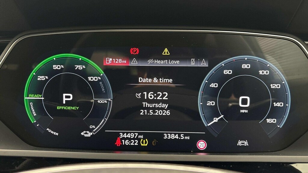 Audi Q8 e tron 300Kw 55 Quattro 114Kwh S Line Grey #3