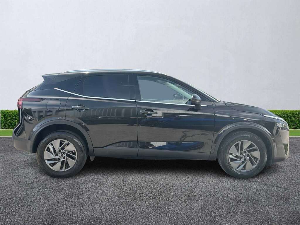 Nissan Qashqai 1.3 Dig-t Mh Acenta Premium DE72LMO Black #3