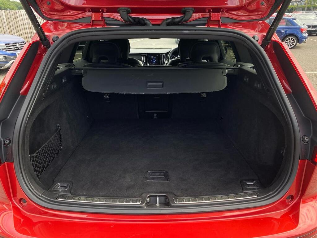 Volvo V60 Plus Black #17