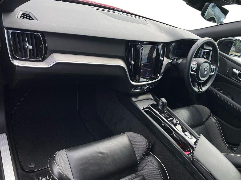 Volvo V60 Plus Black #7