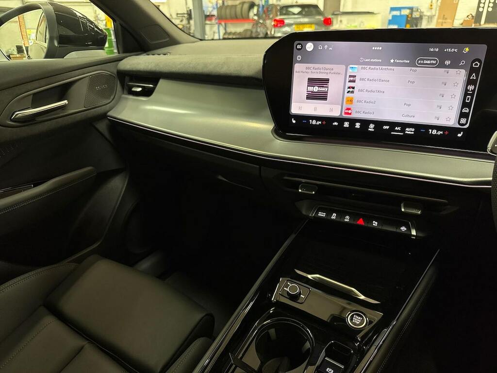 Audi Q3 35 Tfsi S Line Leather 2026 Black #13