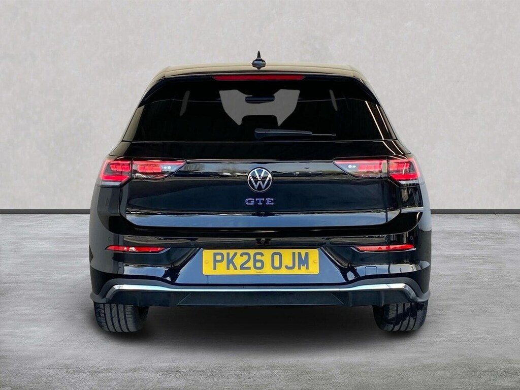 Volkswagen e-Golf 1.5 Tsi Ehybrid 19.7Kwh Gte Hatchback P Black #4