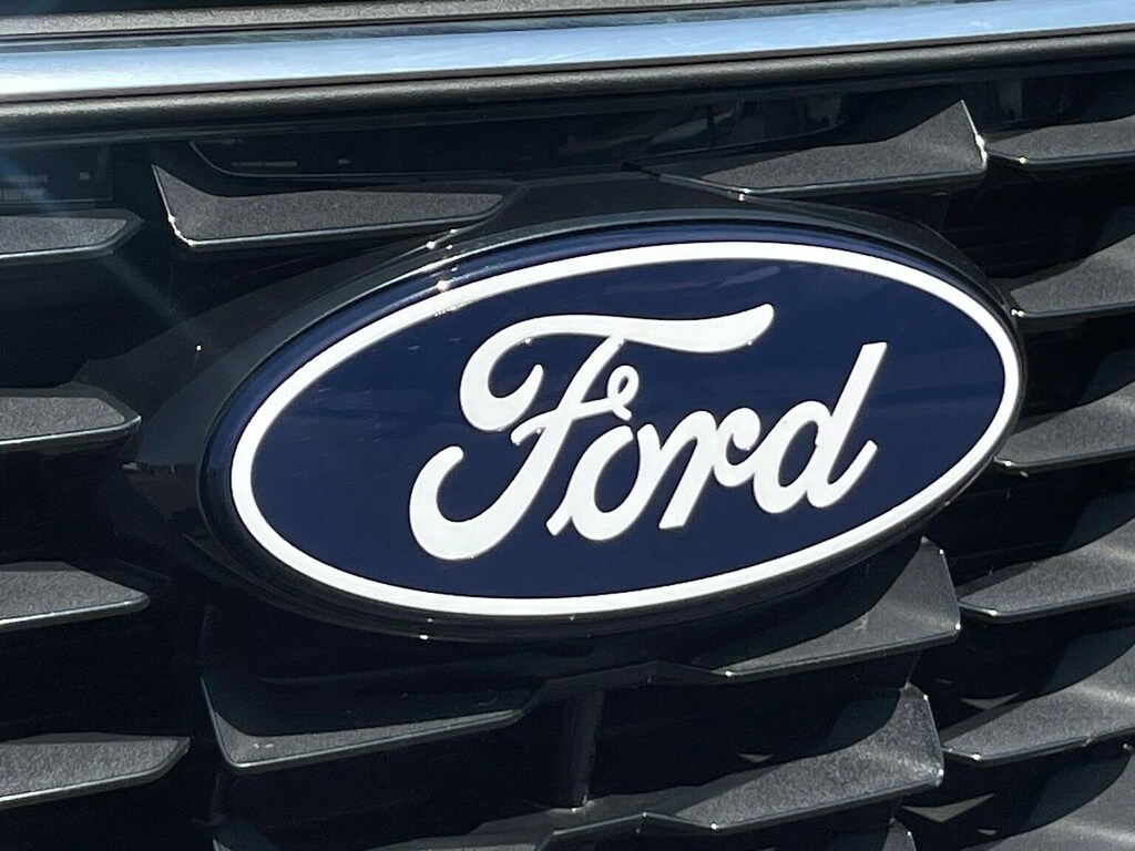 Ford Kuga St-line X Green #33