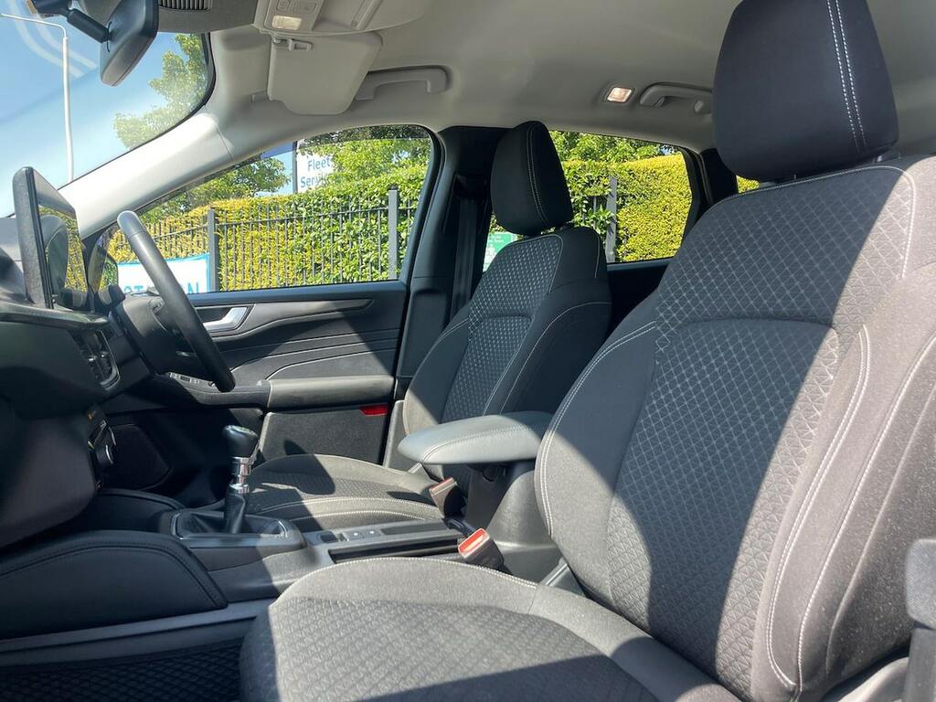 Ford Kuga St-line X Green #32