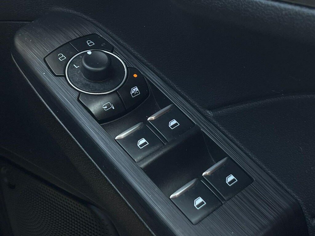 Ford Kuga St-line X Green #21