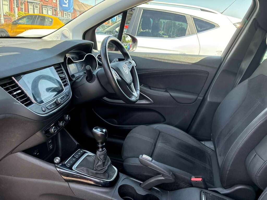 Vauxhall Crossland Ultimate Black #7