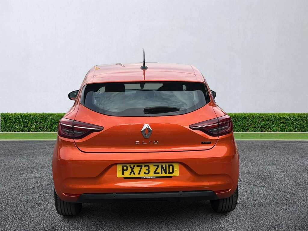 Renault Clio 1.6 E-tech Full Hybrid 145 Evolution PX73ZND Orange #4
