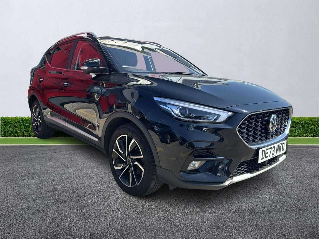 MG ZS Trophy Connect Long Range Silver #1