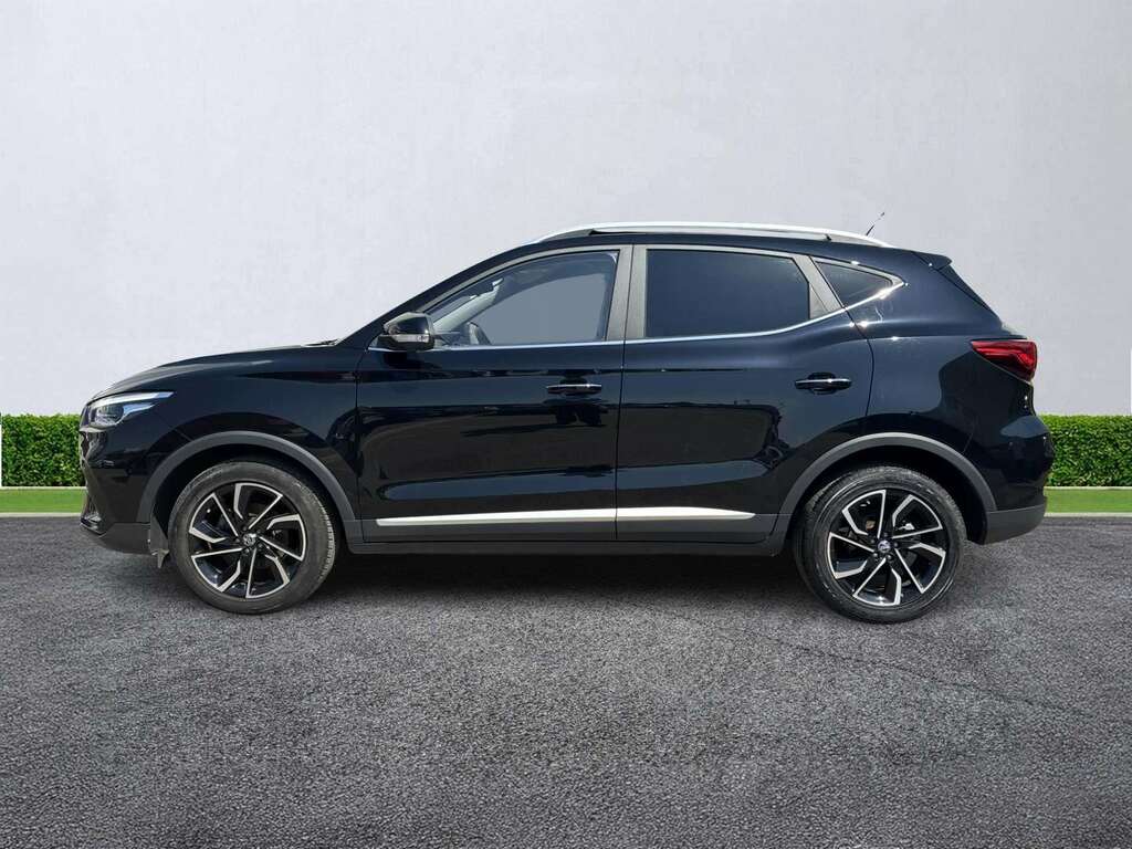 MG ZS Trophy Connect Long Range Silver #18