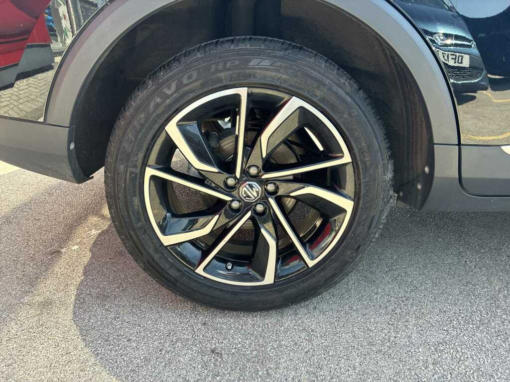 MG ZS Trophy Connect Long Range Silver #6