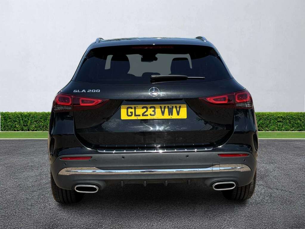 Mercedes-Benz GLA Class Gla 200 Amg Line Executive GL23VWV Black #4