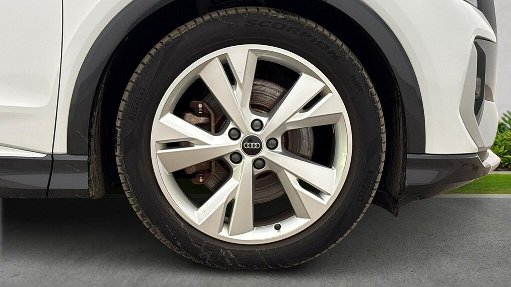 Audi Q4 E Tron 40 S Line Sportback 82Kwh 204 P White #4