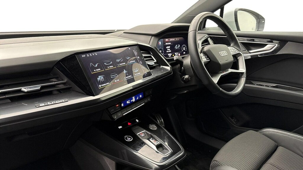 Audi Q4 E Tron 40 S Line Sportback 82Kwh 204 P White #5