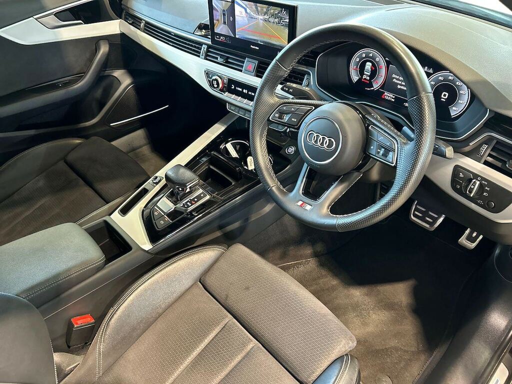 Audi A4 Black Edition Black #15