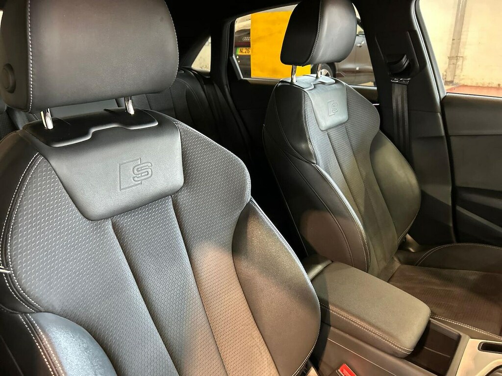 Audi A4 Black Edition Black #30