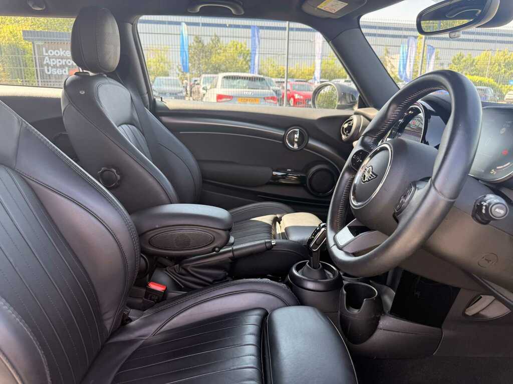 Mini Hatch Cooper S Level 2 Black #21