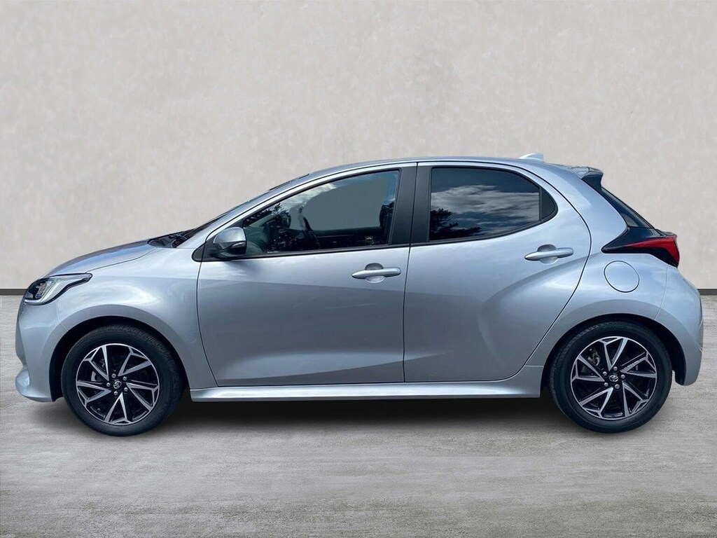 Toyota Yaris Dynamic White #19
