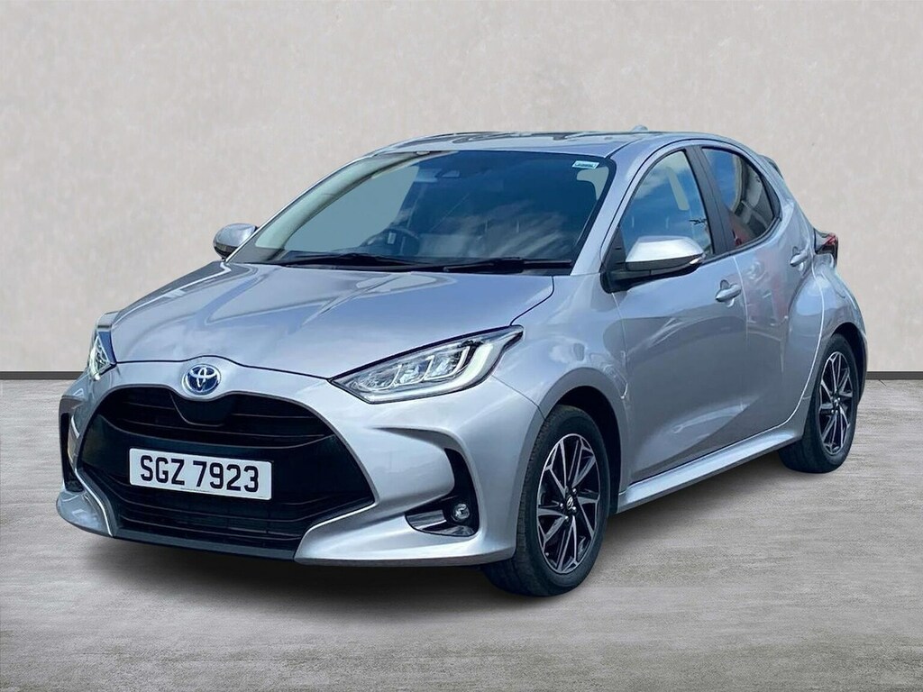 Toyota Yaris Dynamic White #20