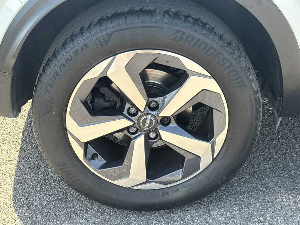 Nissan Qashqai 1.3 Dig-t Mh N-connecta NA72WCD White #6