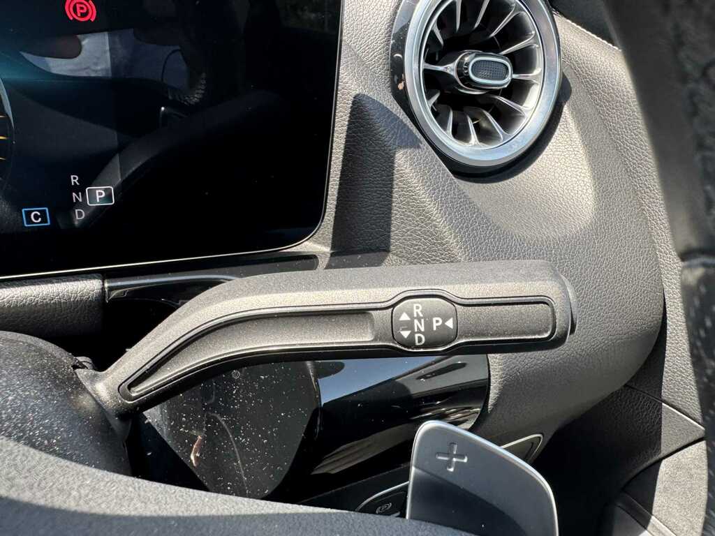 Mercedes-Benz B Class B 200 D  #28