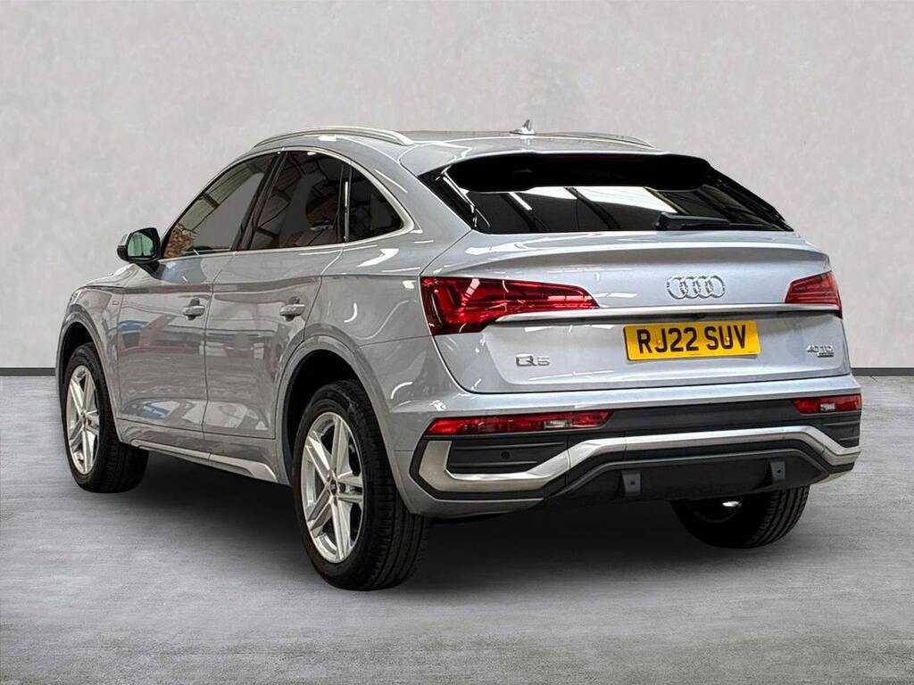 Audi Q5 2.0 Tdi 40 S Line Sportback S Tronic Qu RJ22SUV Silver #2
