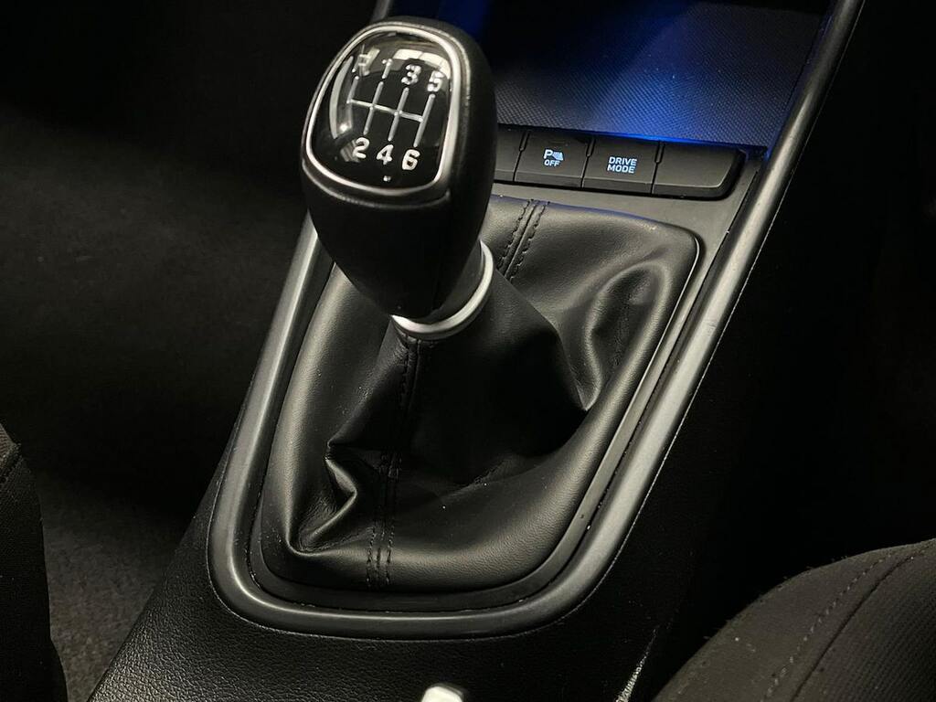 Hyundai Bayon Se Connect Grey #30