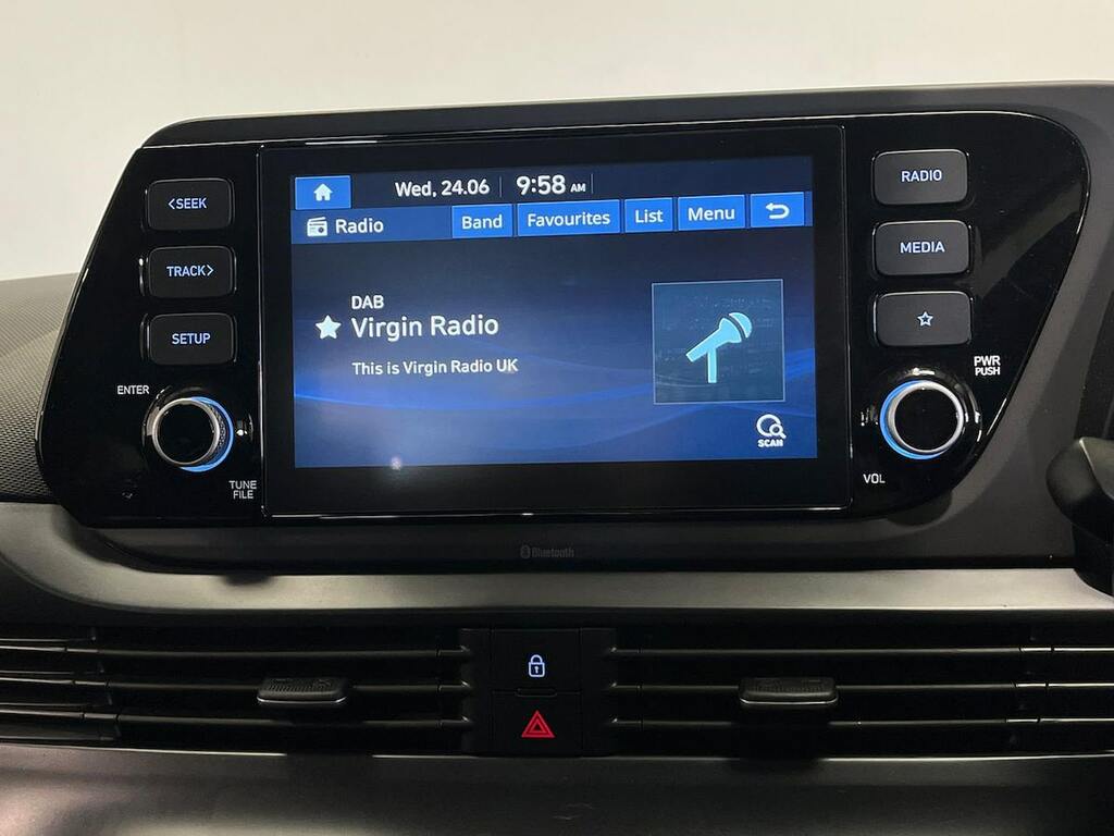 Hyundai Bayon Se Connect Grey #24