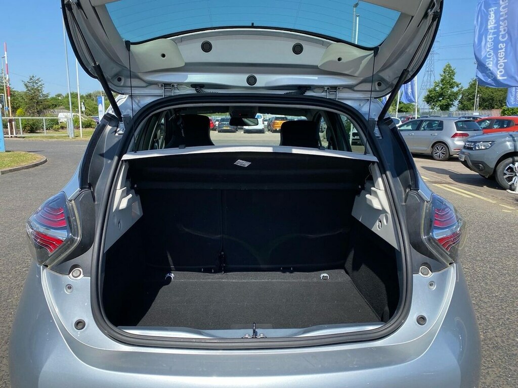 Renault Zoe R110 Ev50 Iconic Red #17