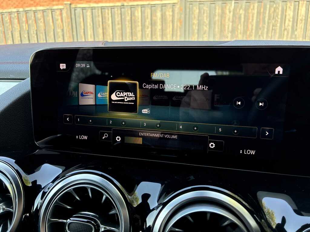 Mercedes-Benz EQA 2021 71 Eqa Blue #26