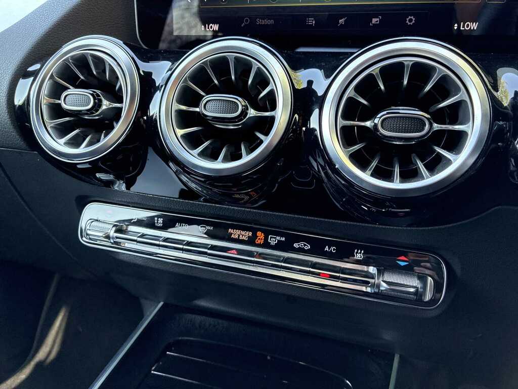 Mercedes-Benz EQA 2021 71 Eqa Blue #45
