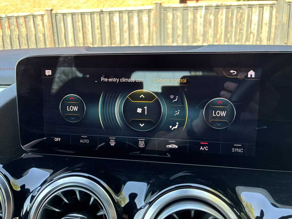 Mercedes-Benz EQA 2021 71 Eqa Blue #12
