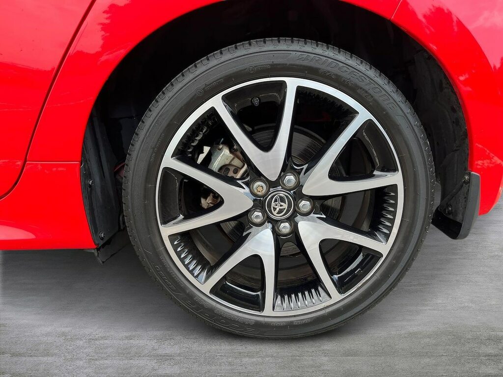 Toyota Yaris 1.5 Vvt-h Launch Edition Hatchback Hybr SRZ6084 #6