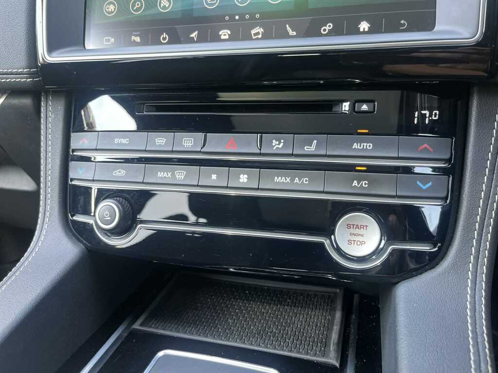 Jaguar F-Pace Diesel Grey #12