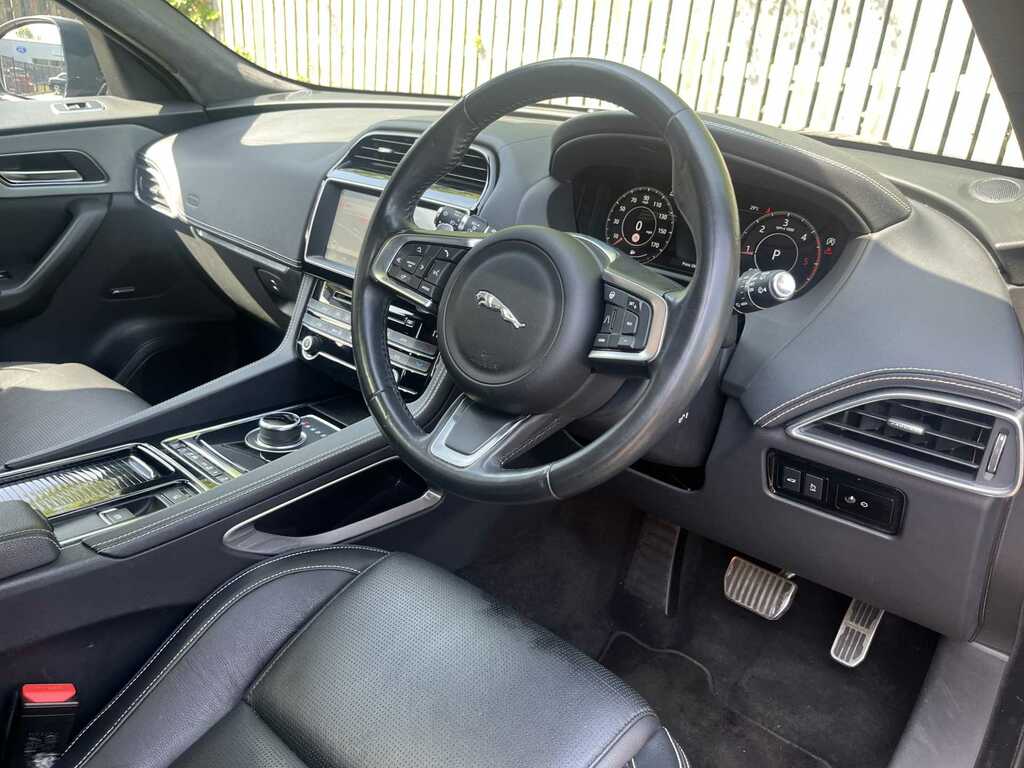 Jaguar F-Pace Diesel Grey #15