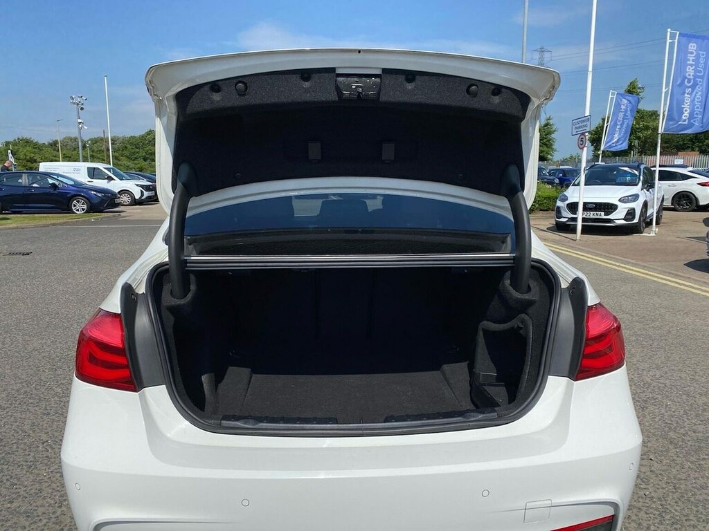 BMW 3 Series 320I M Sport Shadow Edition 2018 Silver #17