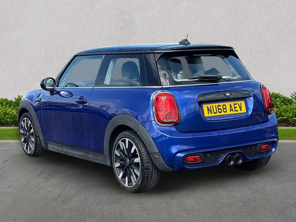 Mini Hatch 1.5 Cooper Hatchback Black #2