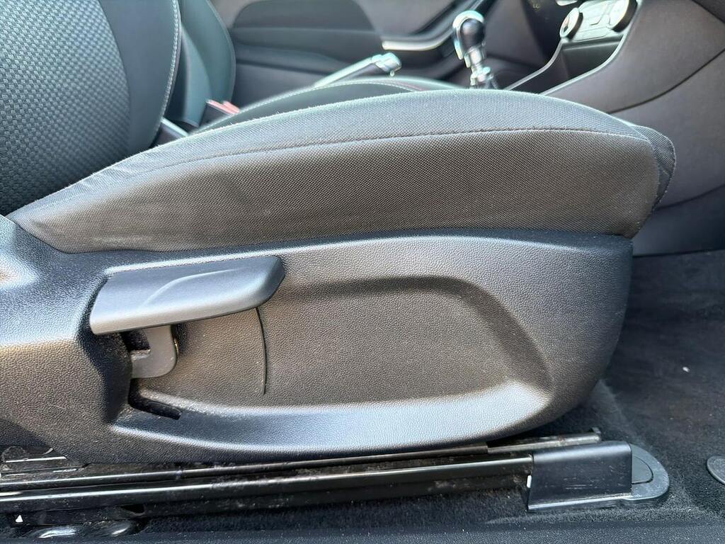 Ford Fiesta Hatchback Grey #30