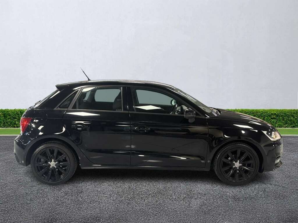 Audi A1 1.0 Tfsi Sport LK66UTW Black #3