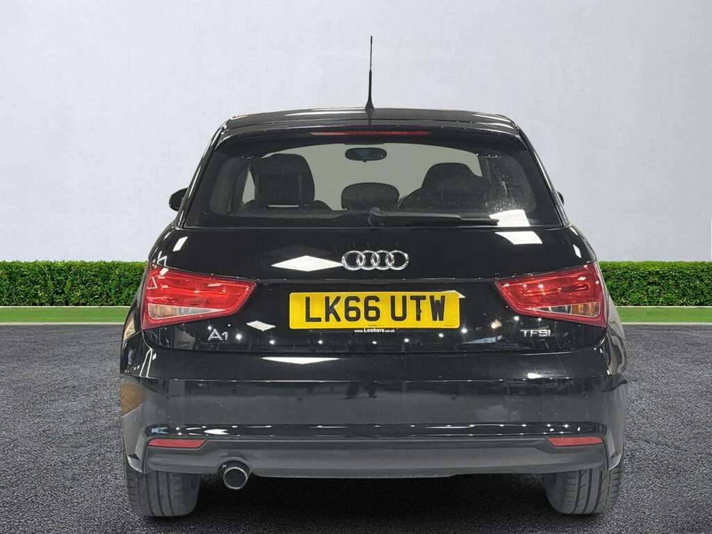 Audi A1 1.0 Tfsi Sport LK66UTW Black #4