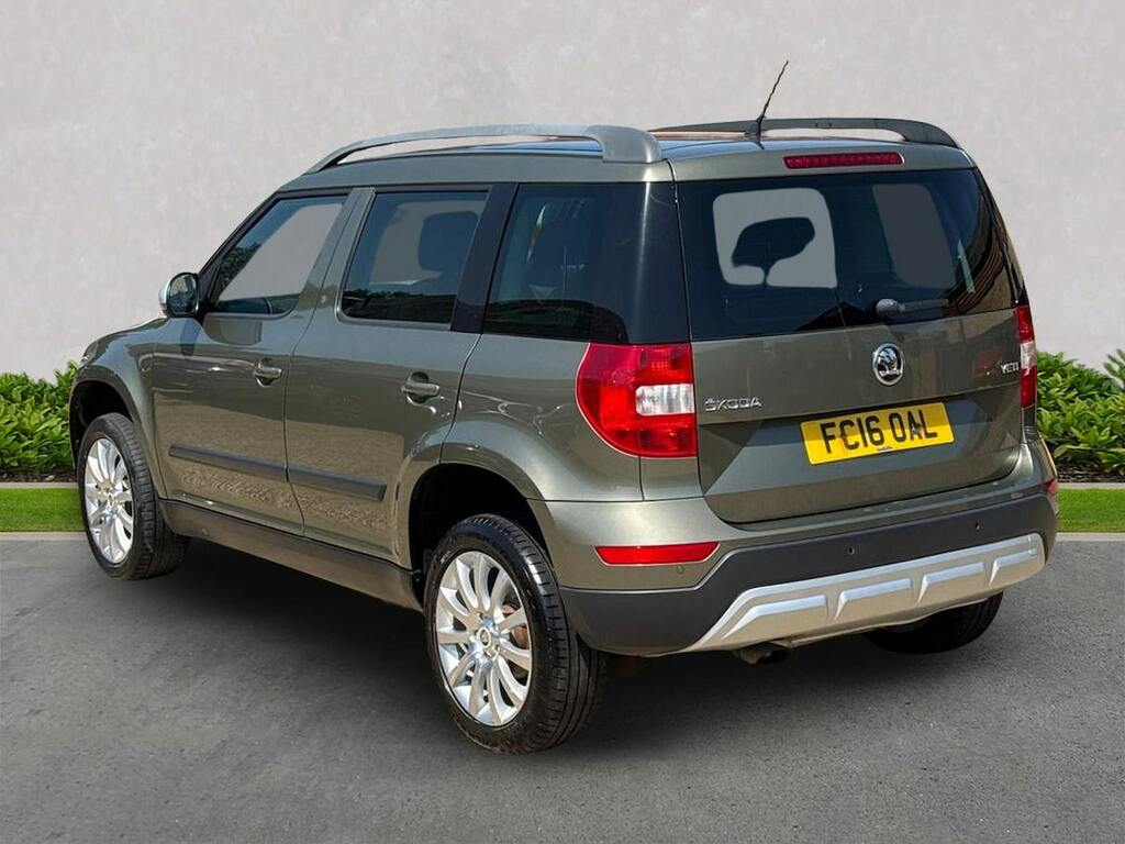 Skoda Yeti 1.2 Tsi Se Outdoor Euro 6 Ss Green #2