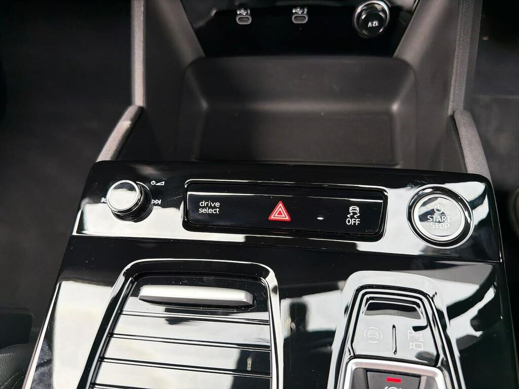 Audi Q6 E-Tron Q6 Suv Edition 1 E-tron Quattro 285,00 Kw Black #22