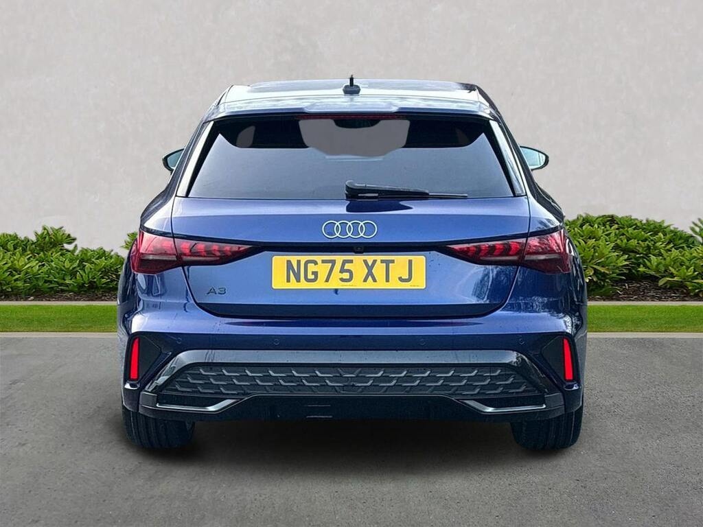Audi A3 1.5 Tfsi S Line Sportback S Tronic Euro Blue #4
