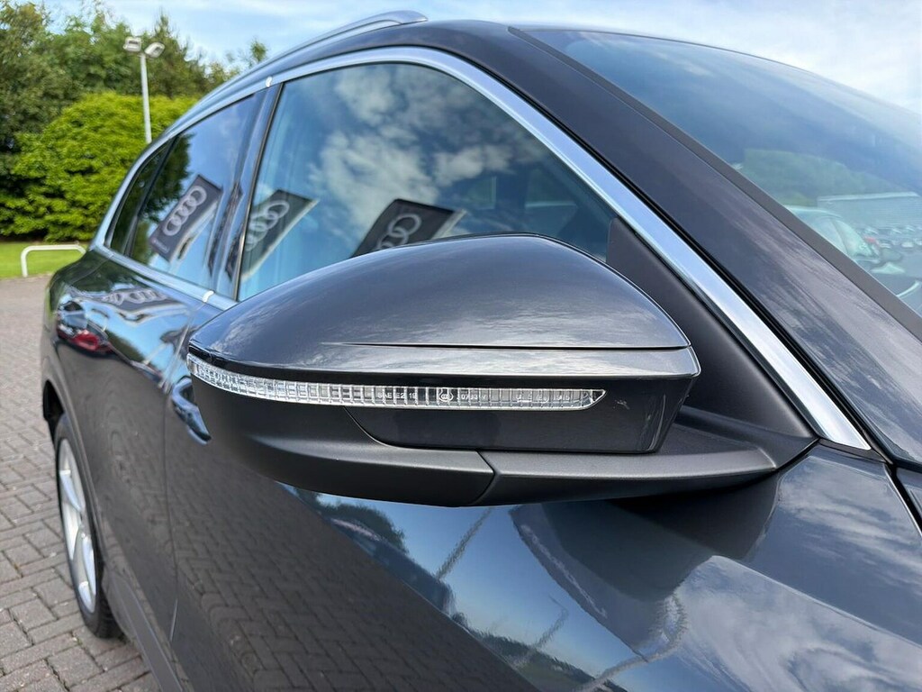 Audi Q5 50 Tfsi E Quattro Black Ed S Tronic Tech Pro Green #38