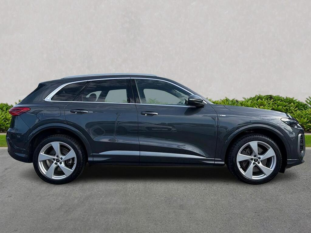 Audi Q5 50 Tfsi E Quattro Black Ed S Tronic Tech Pro Green #3