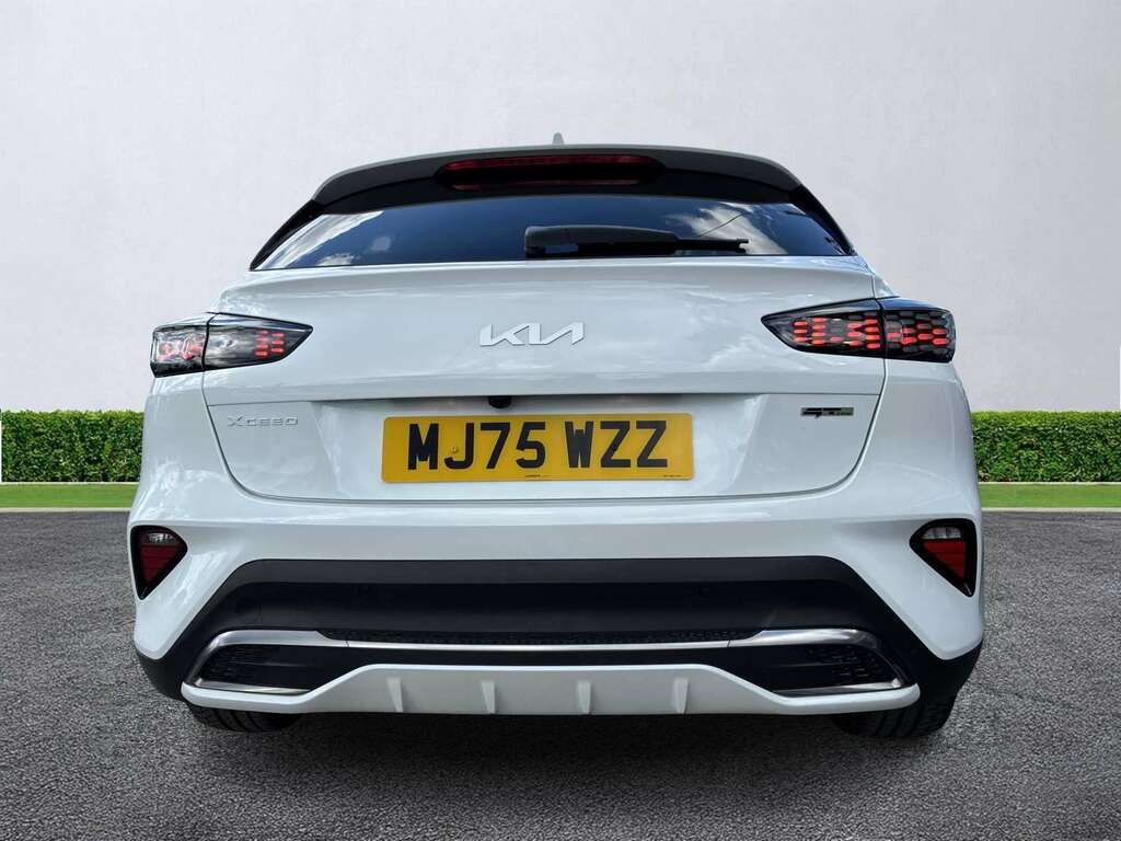 Kia Xceed 1.0T Gdi Isg 113 Gt-line Dct White #4