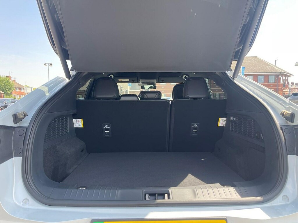 Ford Mustang Mach-E Extended Range 91Kwh Premium Suv White #17