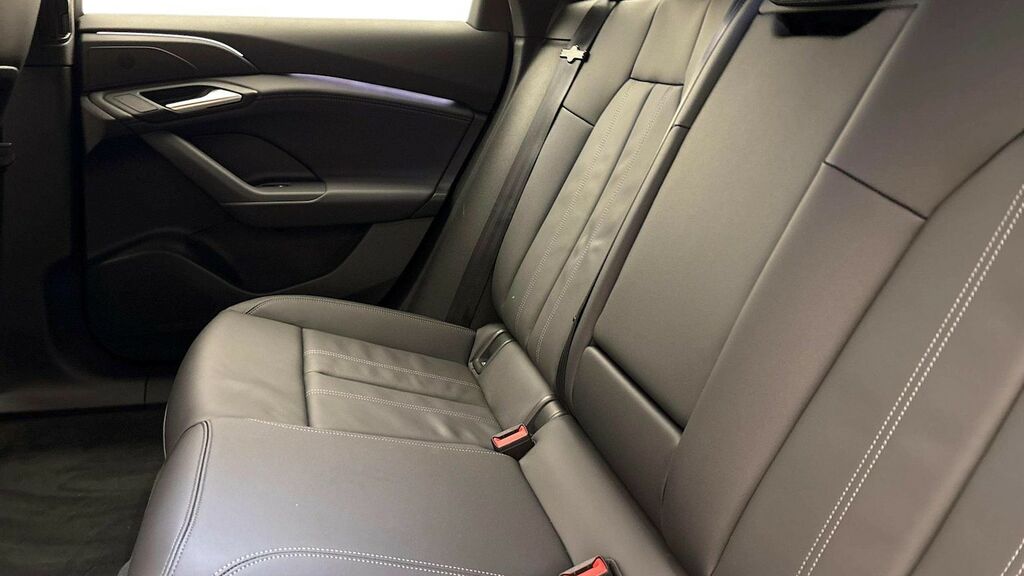 Audi A6 E-tron Avant 100Kwh Sport Quattro White #8