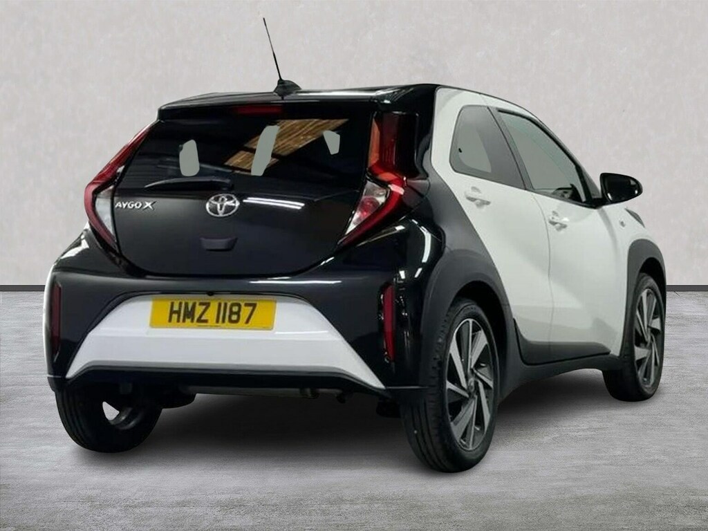 Toyota Aygo X Pure Automatic Black #18