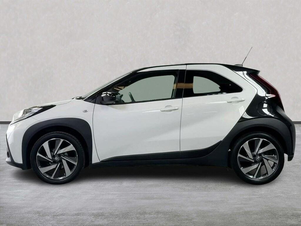 Toyota Aygo X Pure Automatic Black #19