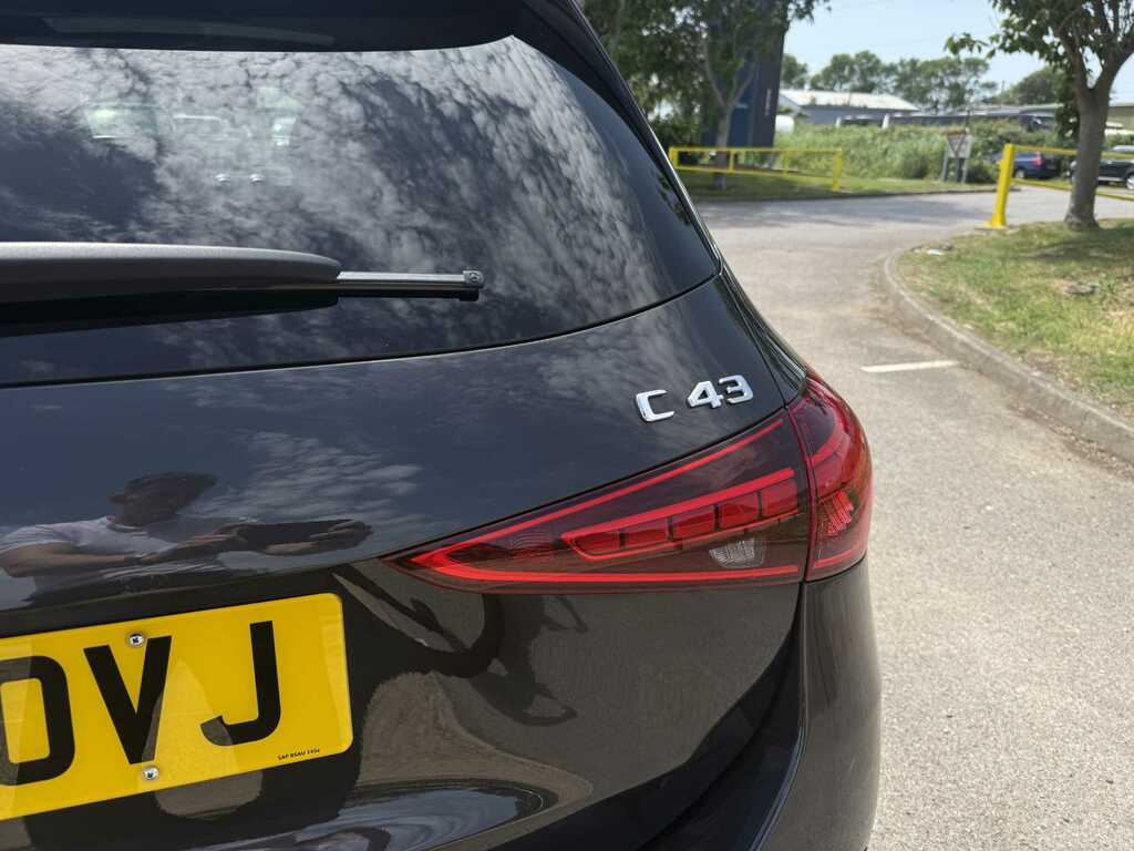 Mercedes-Benz C Class Estate Black #18